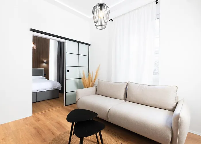 And Апартаменты